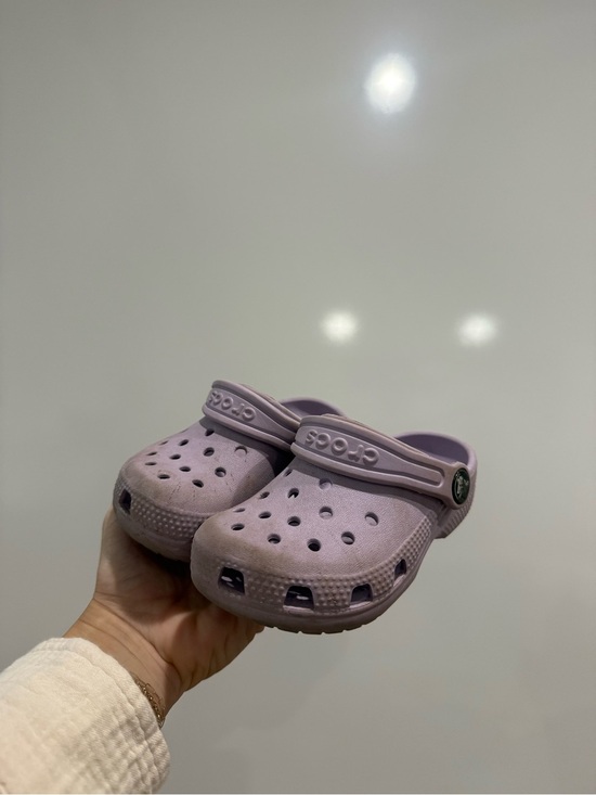 CROCS Other - CROCS Kids Classic Clog in Lavender Purple